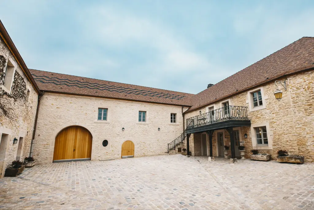 respect de l'architecture lors de la reconstruction du Domaine des Lambrays