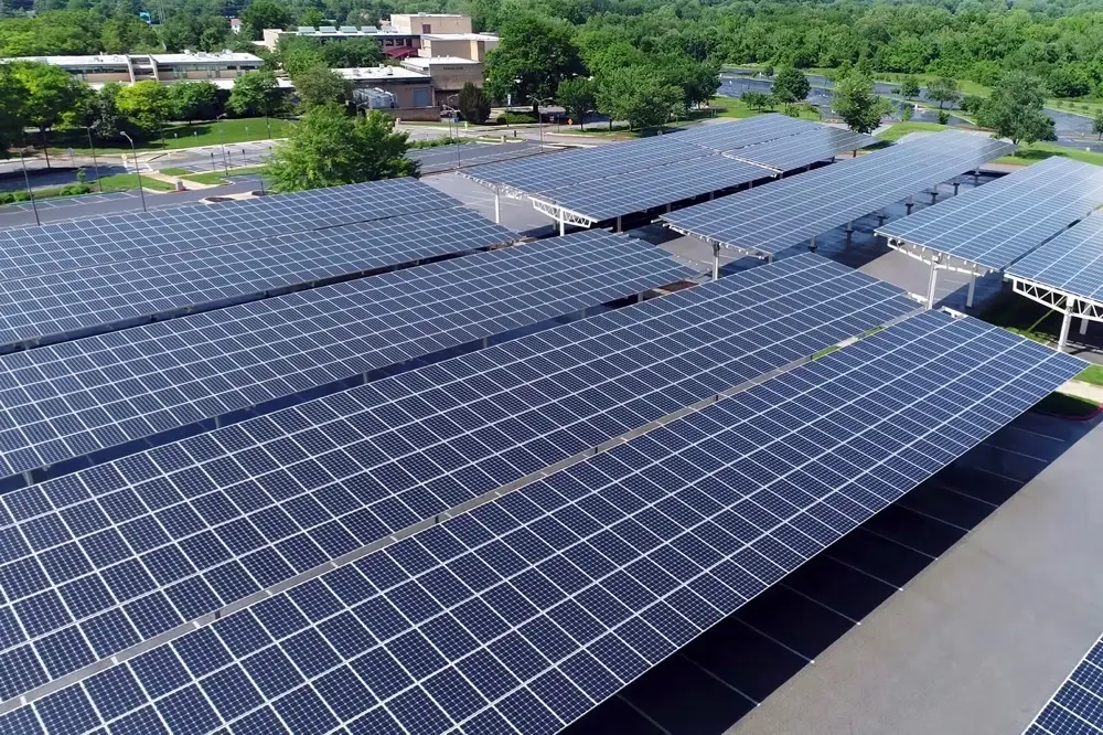 Transition écologique grâce à une ombrière photovoltaïque