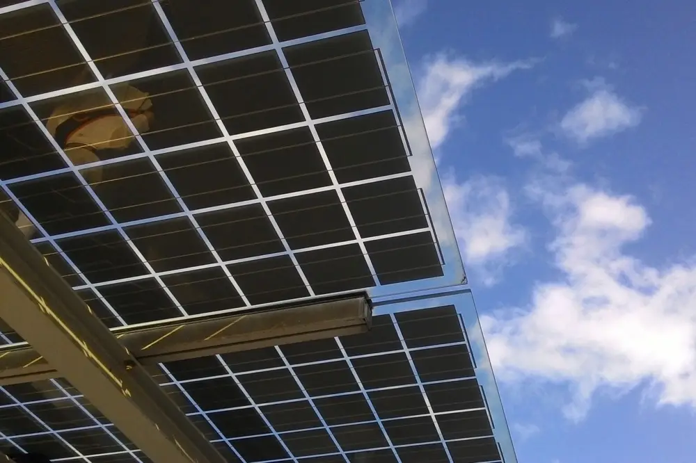 ombrière photovoltaïque de parking 