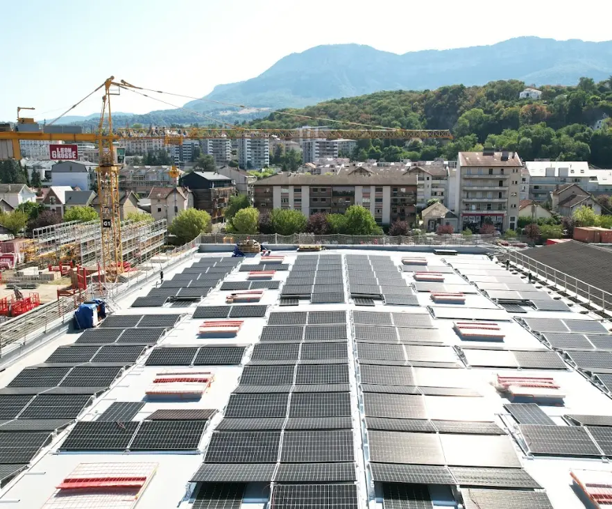 Energie solaire en toiture ou parking en autoconsommation Energie solaire en toiture ou parking en autoconsommation