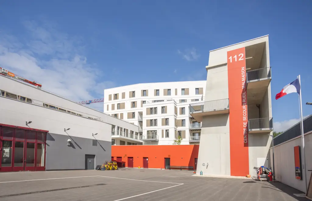 caserne_de_pompiers_rueilù.jpg