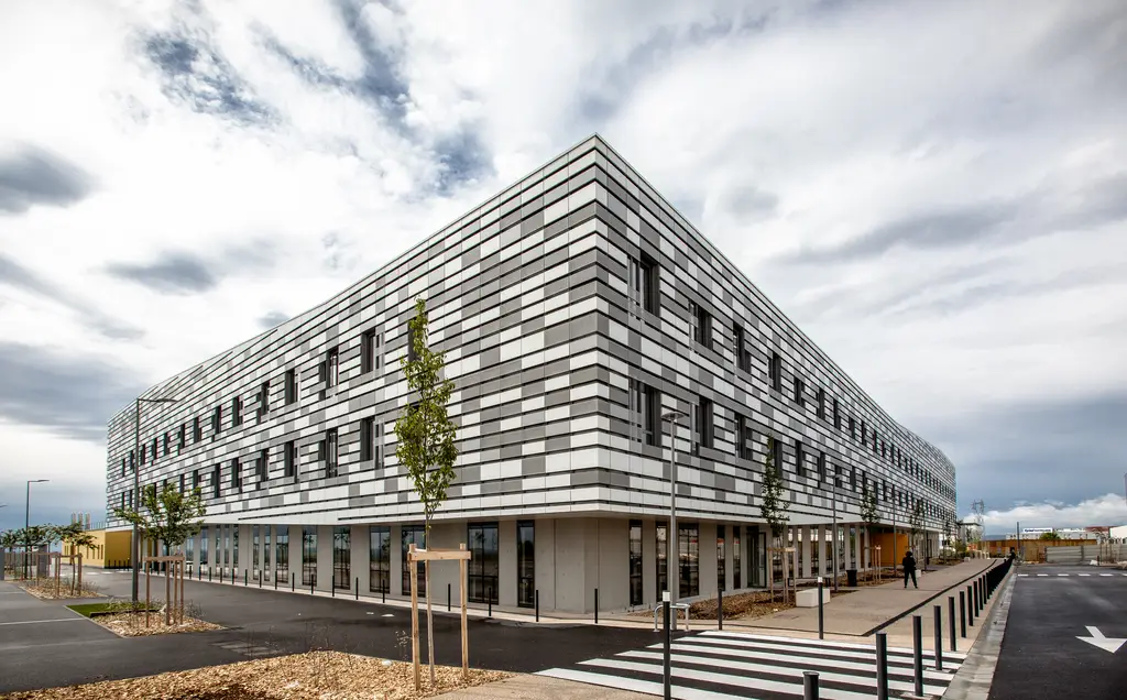 Hôpital_Valmy,_Dijon-Copyright__Stephane_URBANO;_2_.png